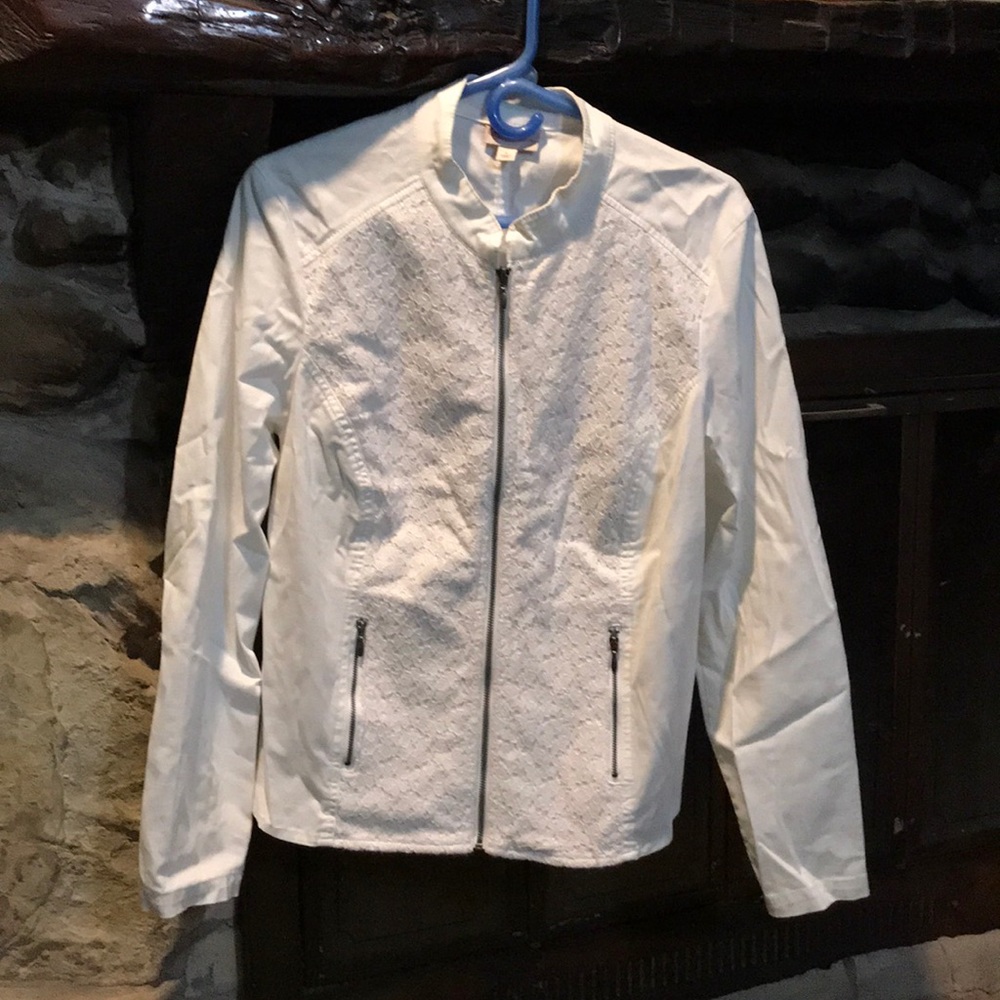 DB est.1962 Size L white jacket with lace